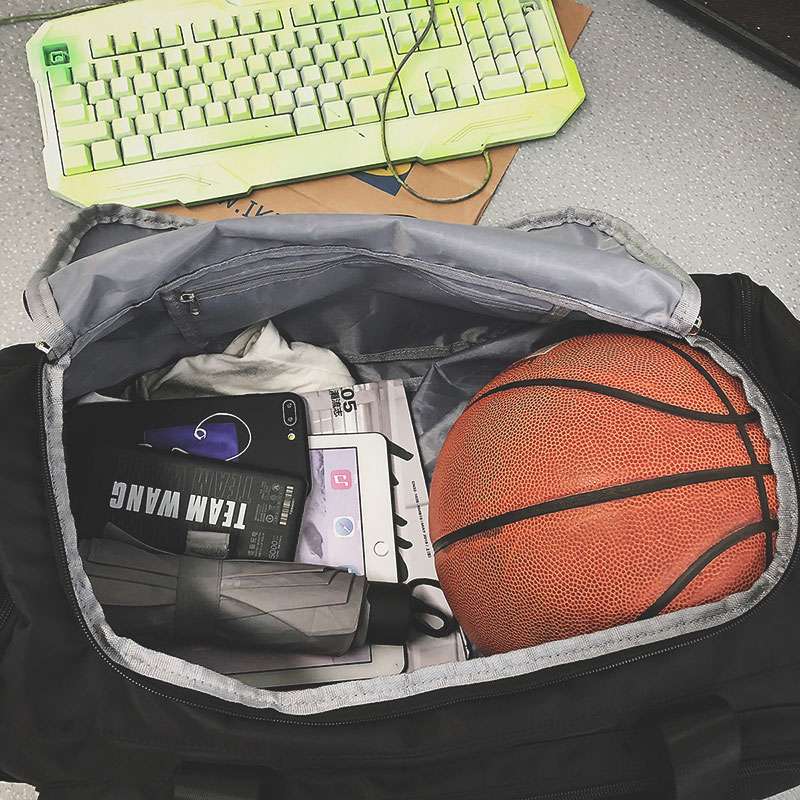 ボストンバッグ メッシュポケット付き多機能スポーツバッグ