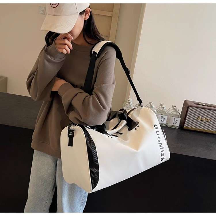 スタイリッシュ スポーツ ボストンバッグ 25L