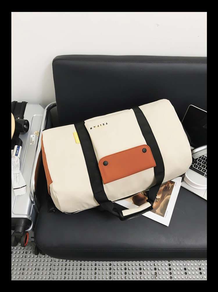 ボストンバッグ スポーティーな多機能ダッフルバッグ 15L 30L