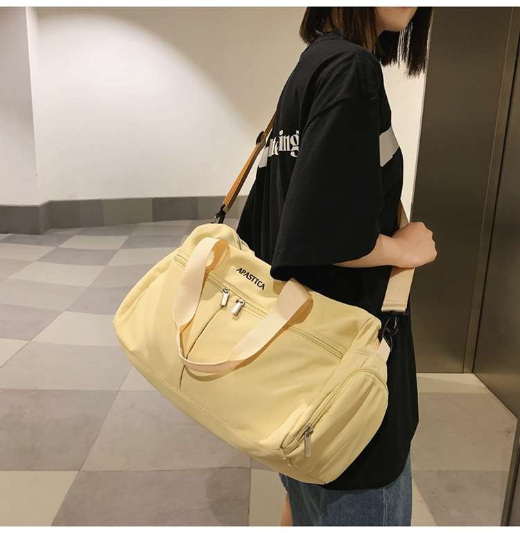 スポーティボストンバッグ パステルカラーの4色展開 25L