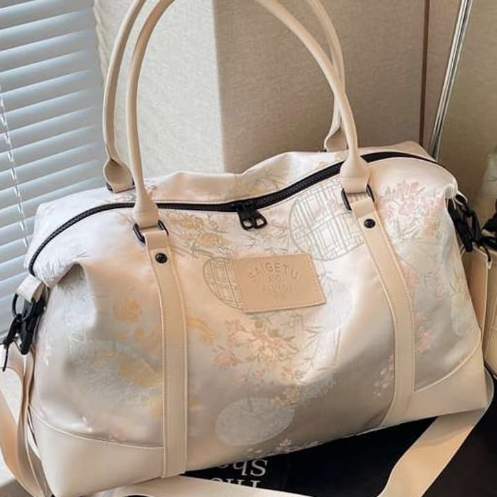 花柄エンボス加工 大容量ボストンバッグ 20L