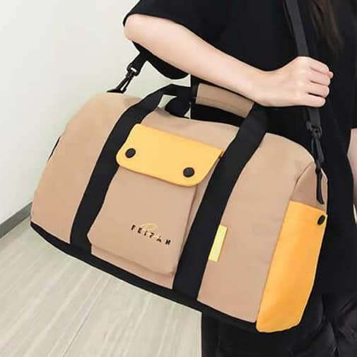 ボストンバッグ スポーティーな多機能ダッフルバッグ 15L 30L