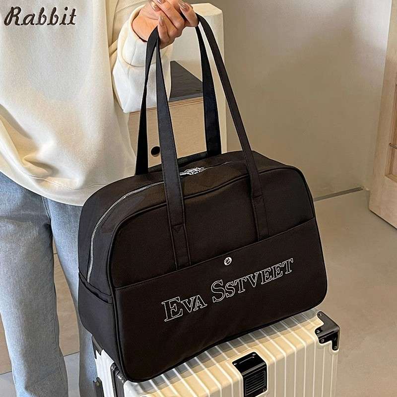 ボストンバッグ シンプルデザイン 20L
