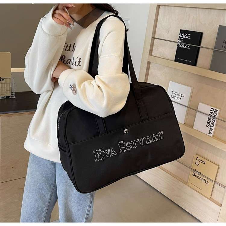 ボストンバッグ シンプルデザイン 20L
