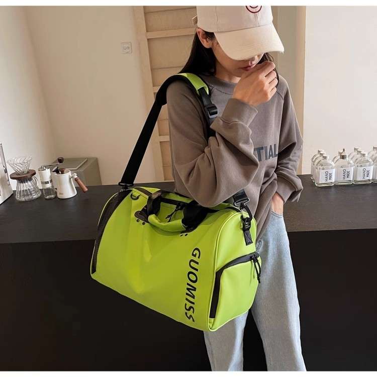スタイリッシュ スポーツ ボストンバッグ 25L