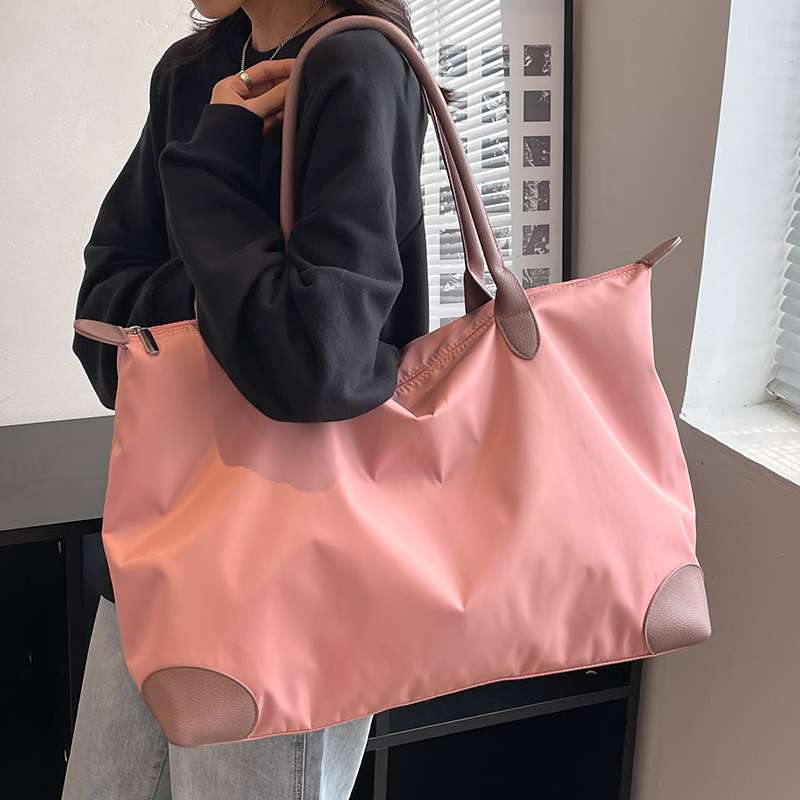 大容量 軽量ナイロンボストンバッグ 20L 30L