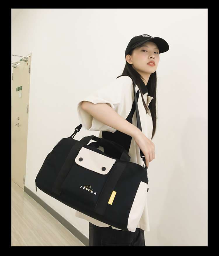 ボストンバッグ スポーティーな多機能ダッフルバッグ 15L 30L