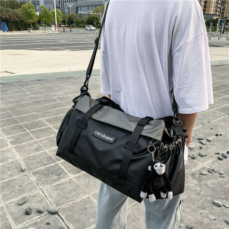軽量防水ボストンバッグ キャラチャーム付き 30L