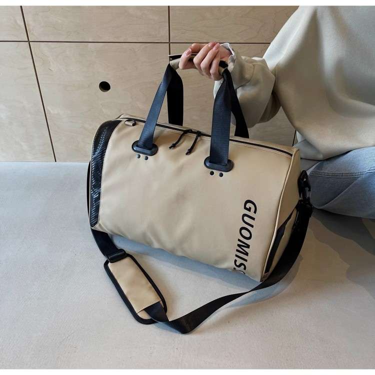 スタイリッシュ スポーツ ボストンバッグ 25L
