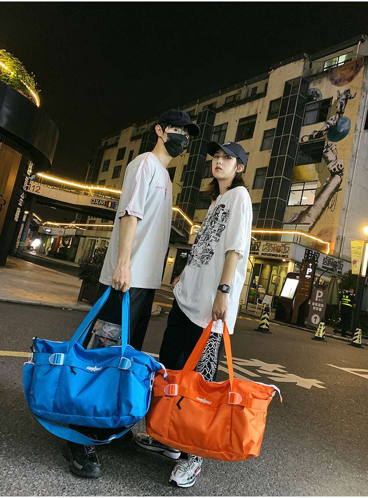 大容量スポーティボストンバッグ 25L 旅行用