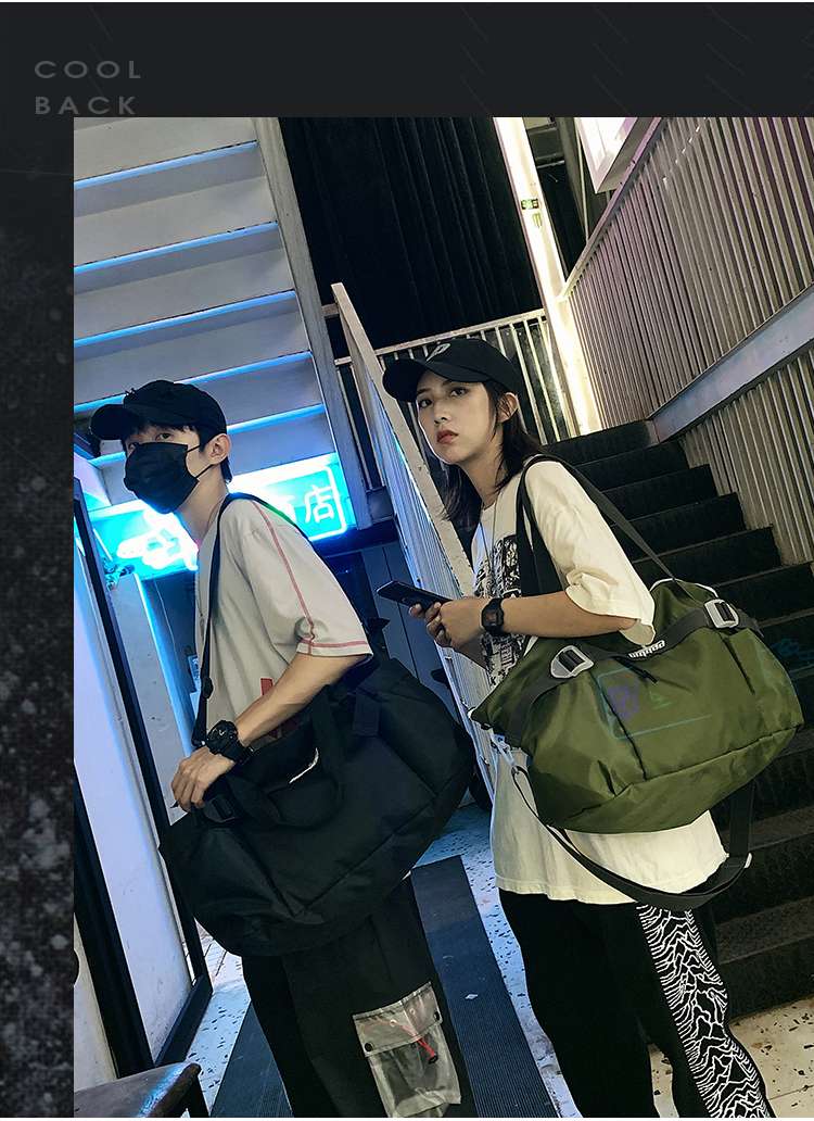 大容量スポーティボストンバッグ 25L 旅行用