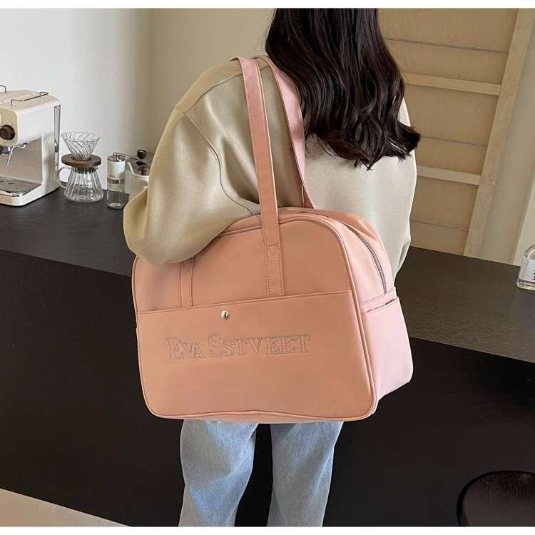 ボストンバッグ シンプルデザイン 20L