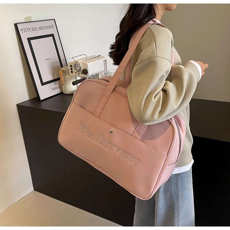 ボストンバッグ シンプルデザイン 20L