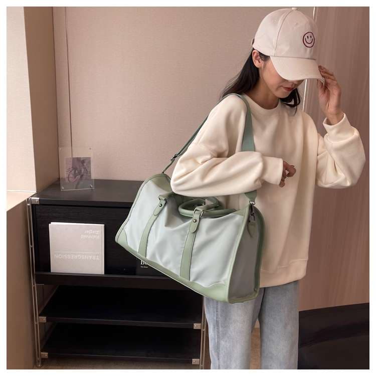 大容量軽量ボストンバッグ 旅行用 20L