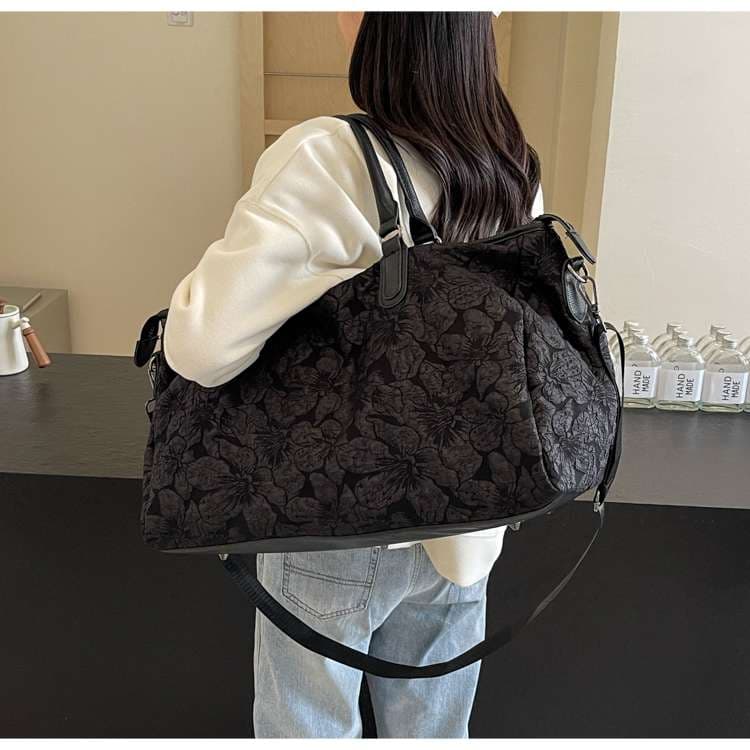 花柄エンボス加工ボストンバッグ 2色展開（ピンク/ブラック）