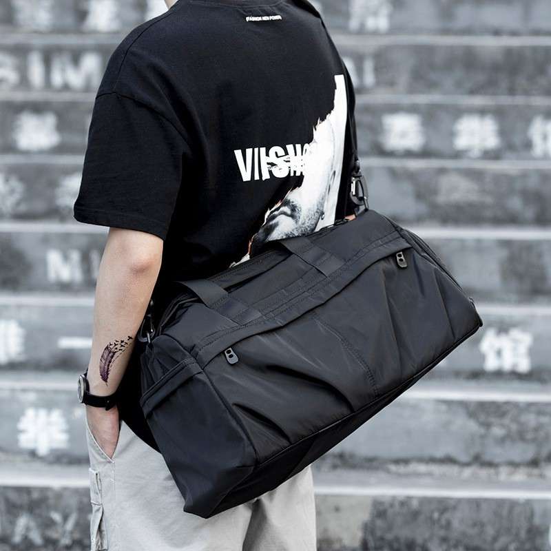 大容量スポーティボストンバッグ 25L