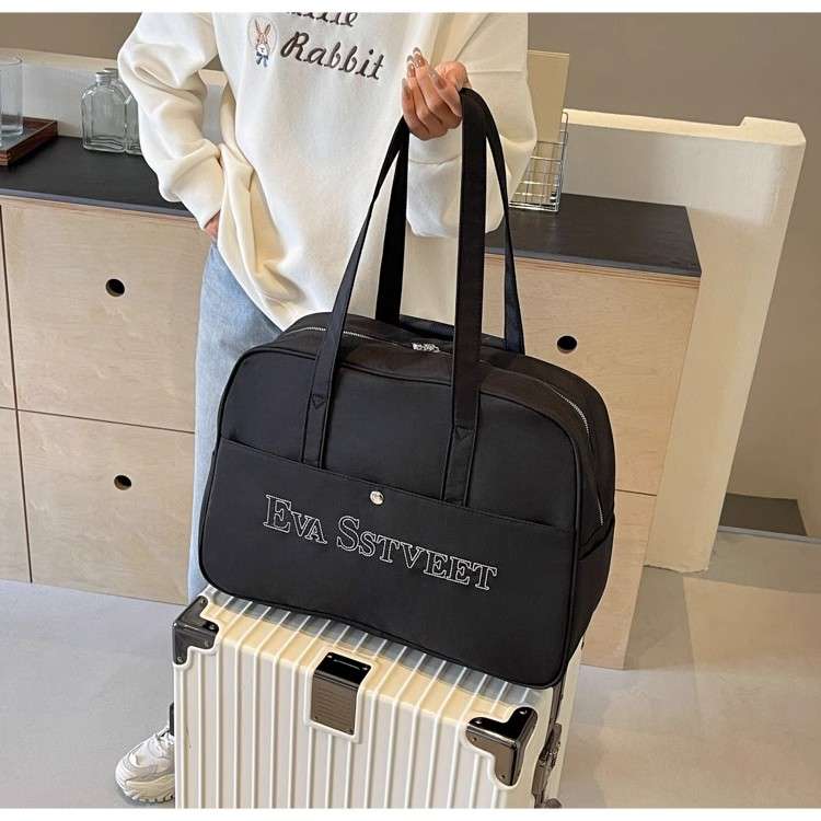 ボストンバッグ シンプルデザイン 20L
