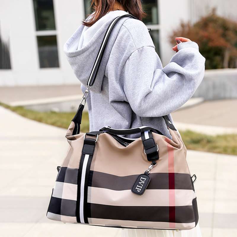 チェック柄デザインボストンバッグ