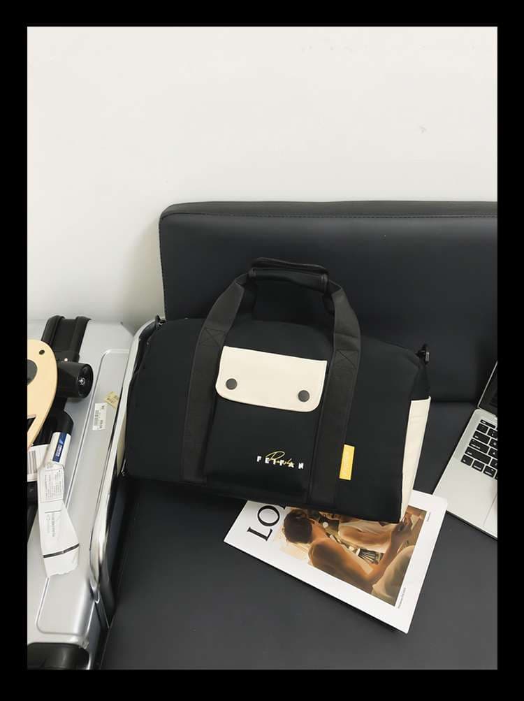 ボストンバッグ スポーティーな多機能ダッフルバッグ 15L 30L