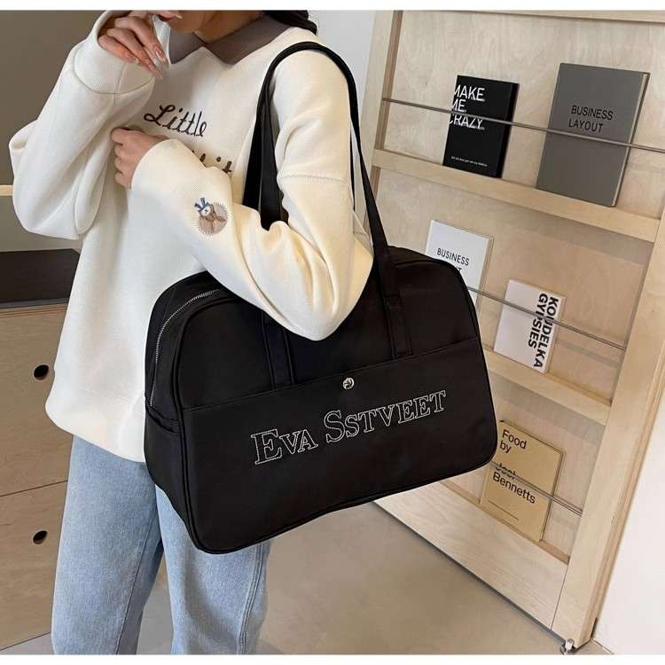 ボストンバッグ シンプルデザイン 20L