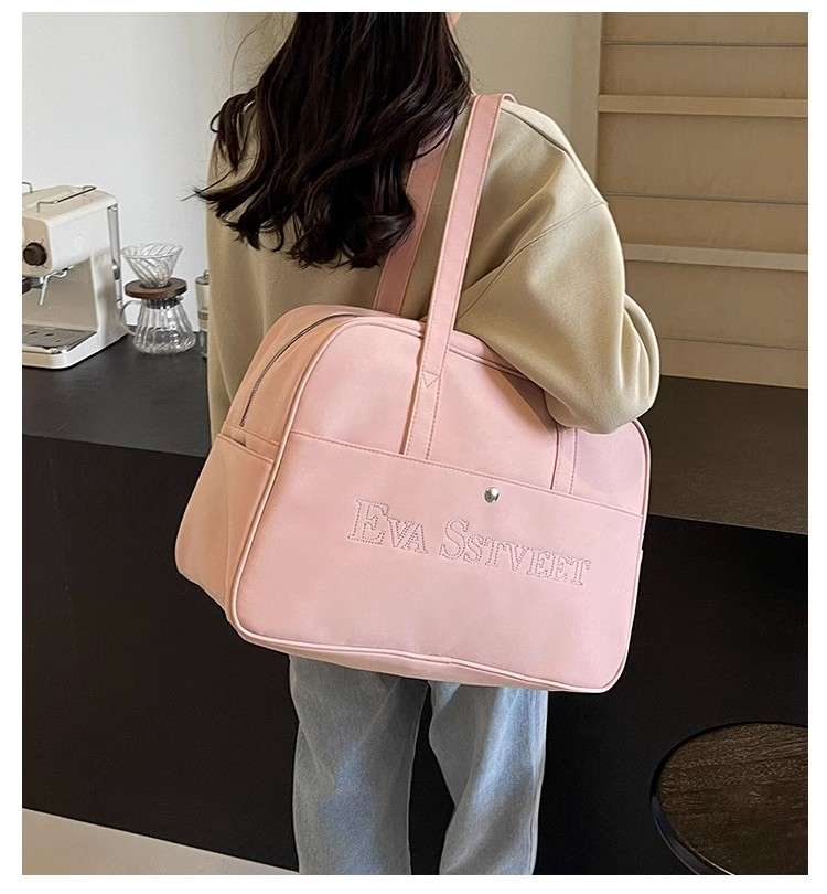ボストンバッグ シンプルデザイン 20L