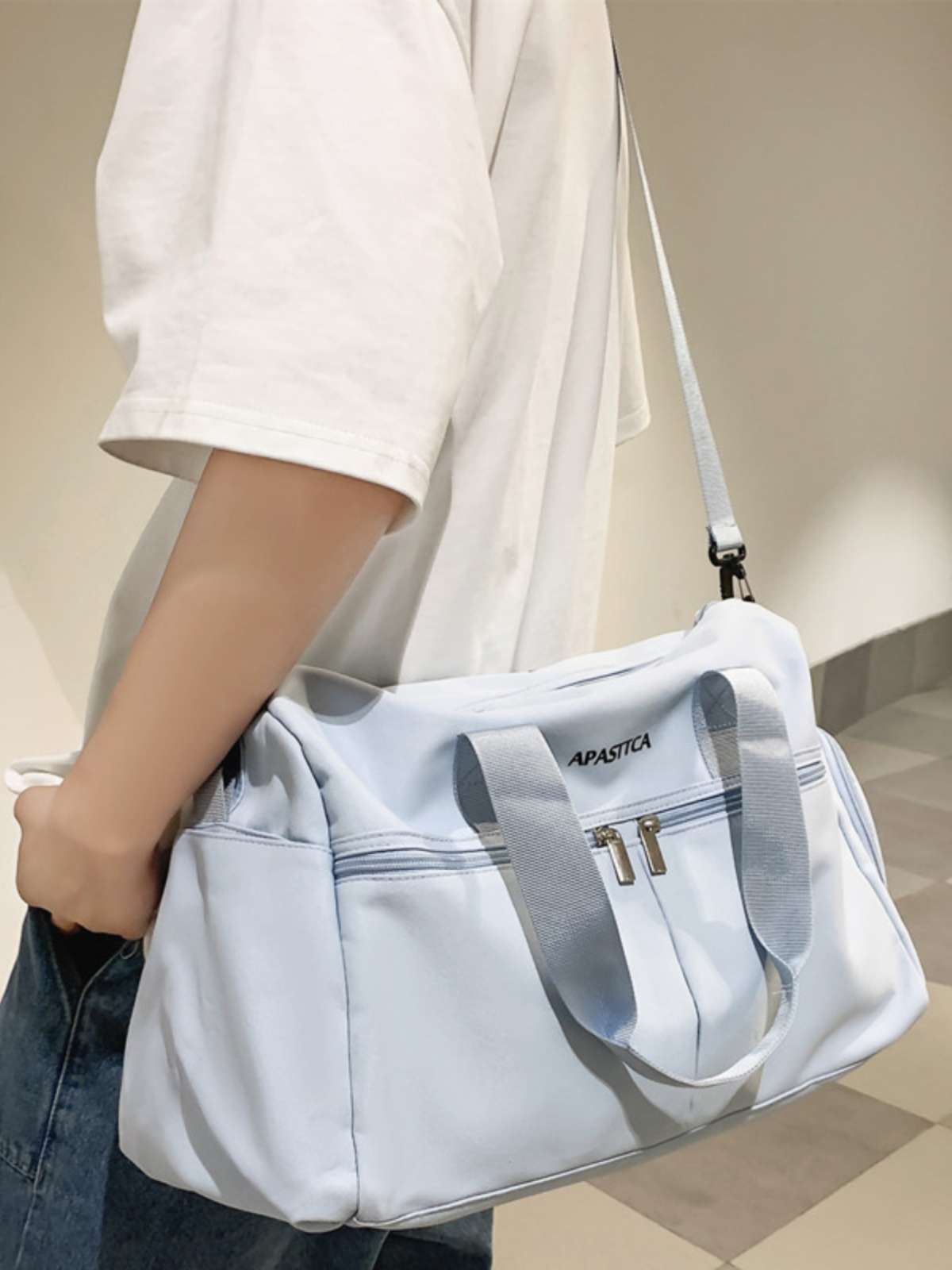スポーティボストンバッグ パステルカラーの4色展開 25L