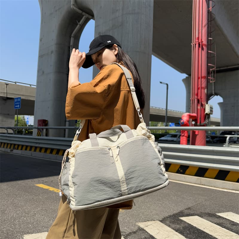 ボストンバッグ 軽量バイカラーボストン 拡張可能 5色展開