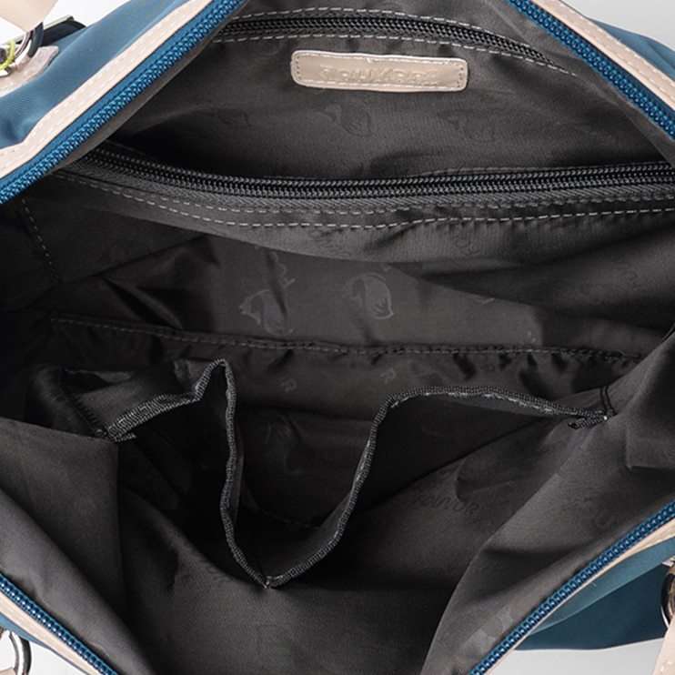 ボストンバッグ 上品な光沢感のあるトートバッグ