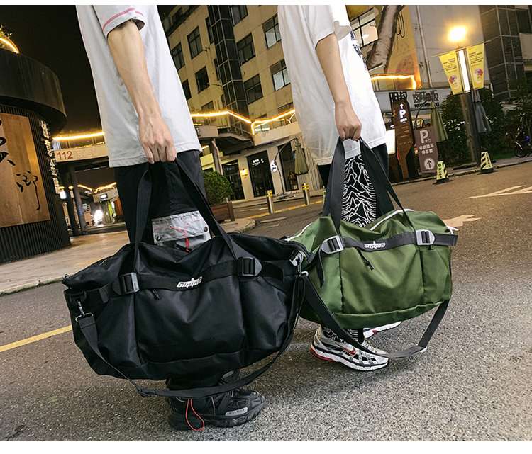 大容量スポーティボストンバッグ 25L 旅行用