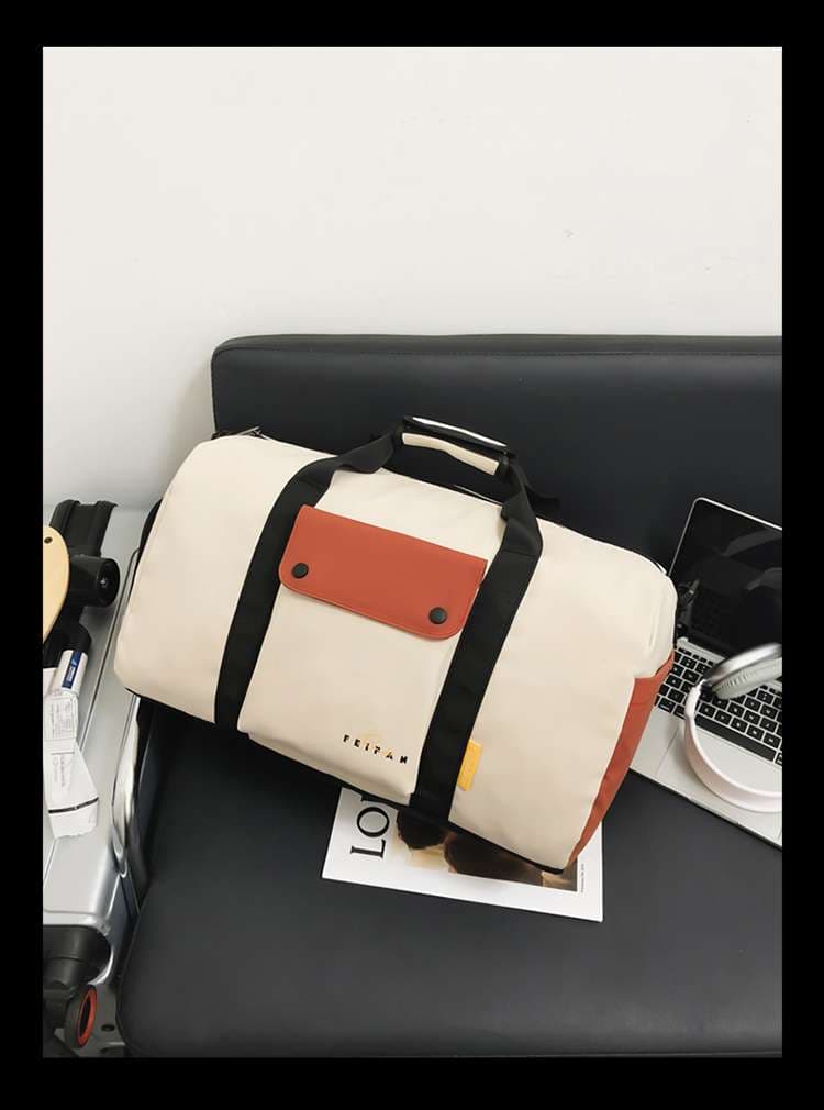 ボストンバッグ スポーティーな多機能ダッフルバッグ 15L 30L