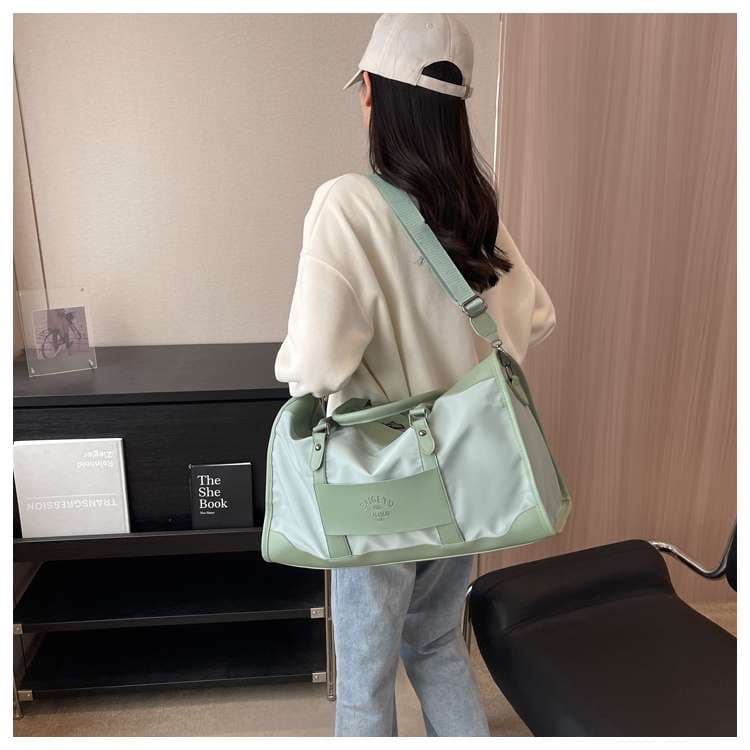 大容量軽量ボストンバッグ 旅行用 20L