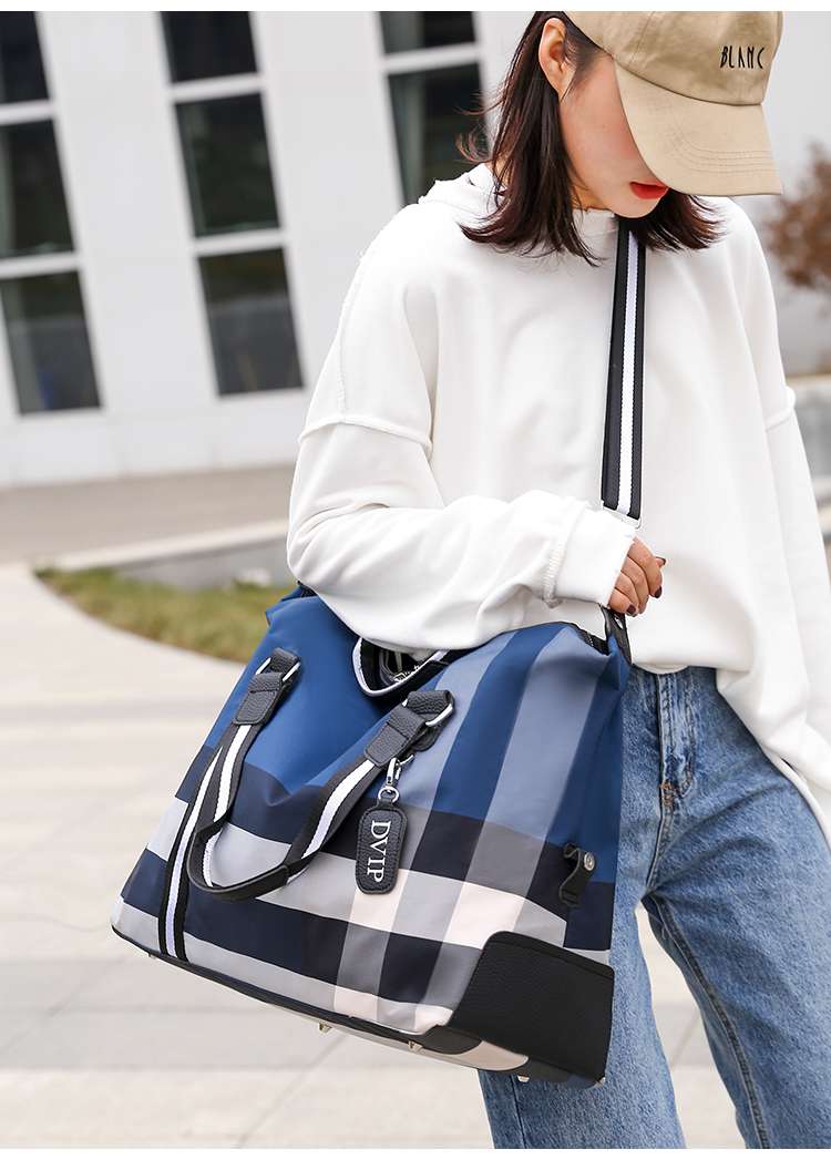 チェック柄デザインボストンバッグ