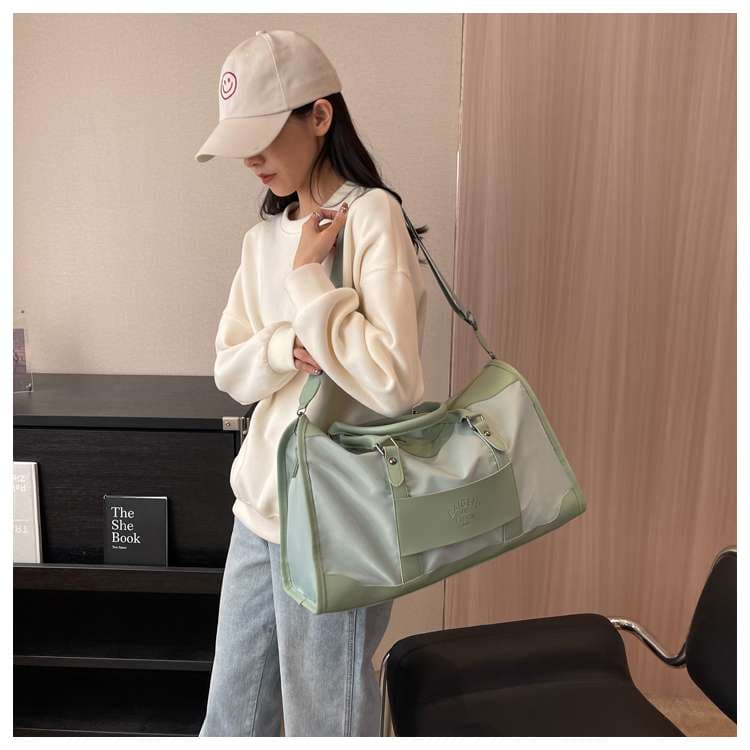 大容量軽量ボストンバッグ 旅行用 20L