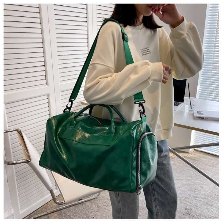 多機能 軽量 スポーティボストンバッグ 20L