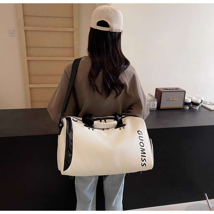 スタイリッシュ スポーツ ボストンバッグ 25L