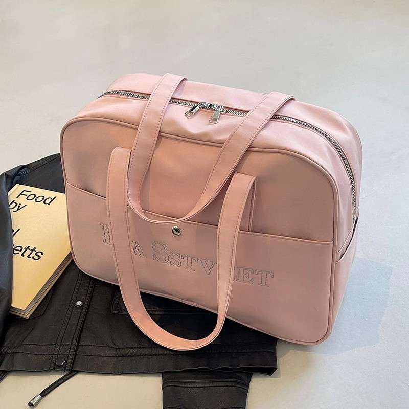 ボストンバッグ シンプルデザイン 20L