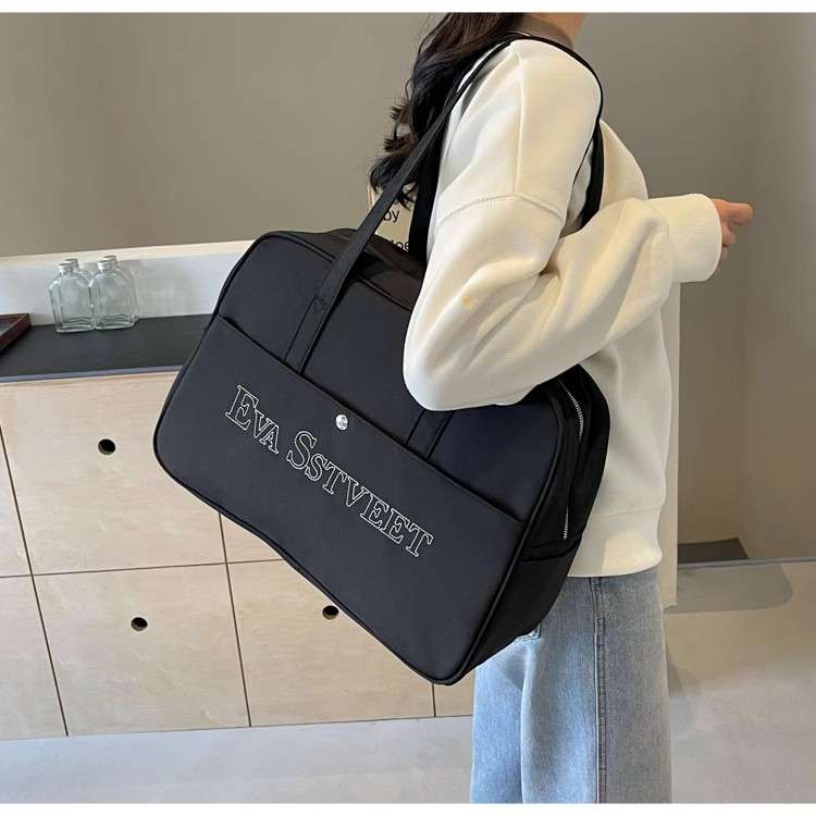 ボストンバッグ シンプルデザイン 20L