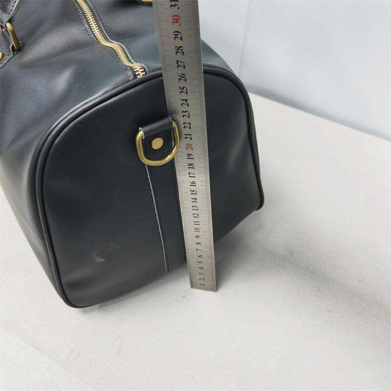 クラシック風合いレザーボストンバッグ