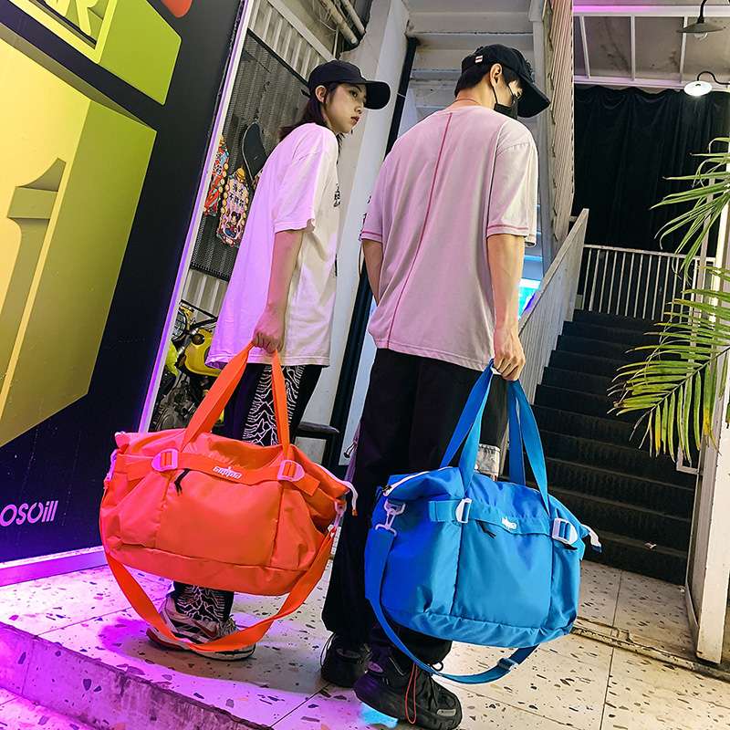 大容量スポーティボストンバッグ 25L 旅行用