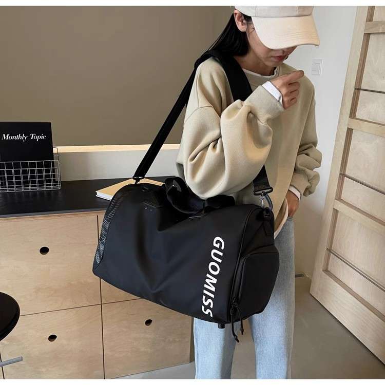 スタイリッシュ スポーツ ボストンバッグ 25L