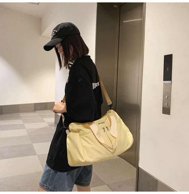 スポーティボストンバッグ パステルカラーの4色展開 25L