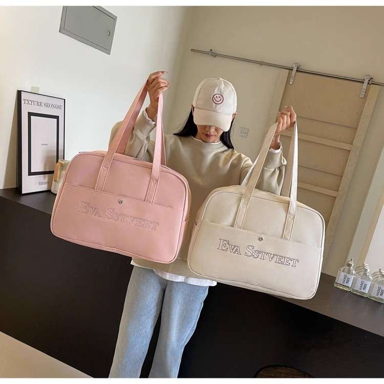 ボストンバッグ シンプルデザイン 20L