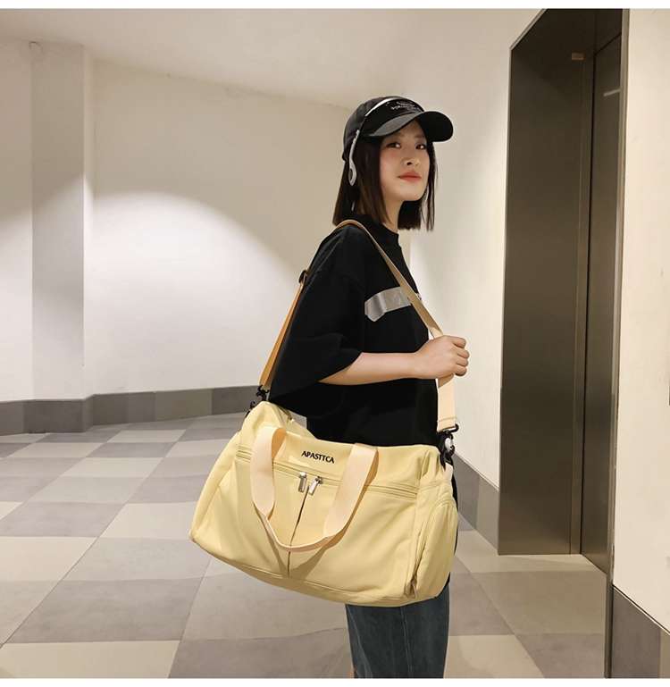 スポーティボストンバッグ パステルカラーの4色展開 25L
