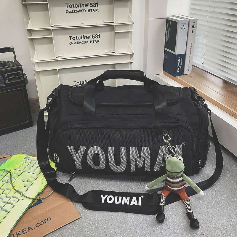 ボストンバッグ メッシュポケット付き多機能スポーツバッグ