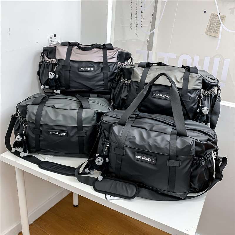 軽量防水ボストンバッグ キャラチャーム付き 30L