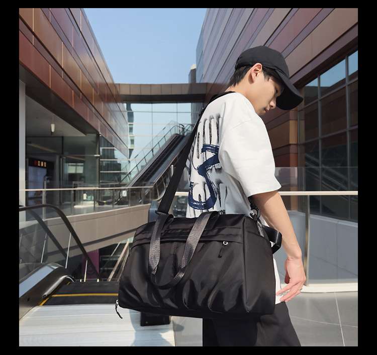 大容量スポーティボストンバッグ 25L