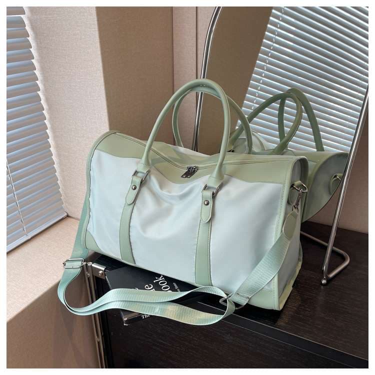 大容量軽量ボストンバッグ 旅行用 20L