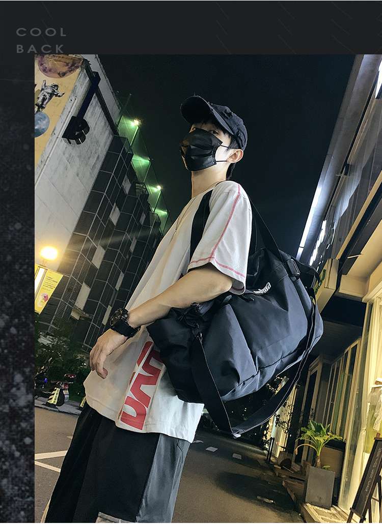 大容量スポーティボストンバッグ 25L 旅行用