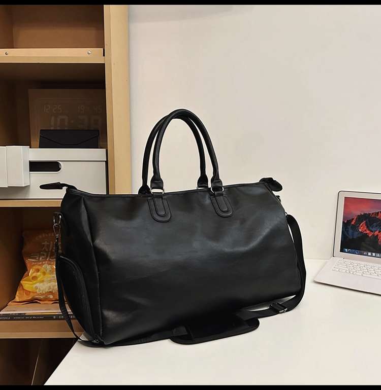 大容量レザー調トラベルボストンバッグ 35L