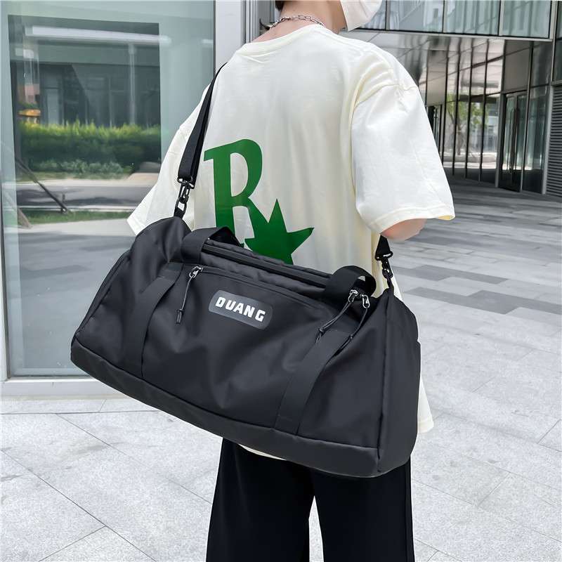 多機能スポーツボストンバッグ 30L